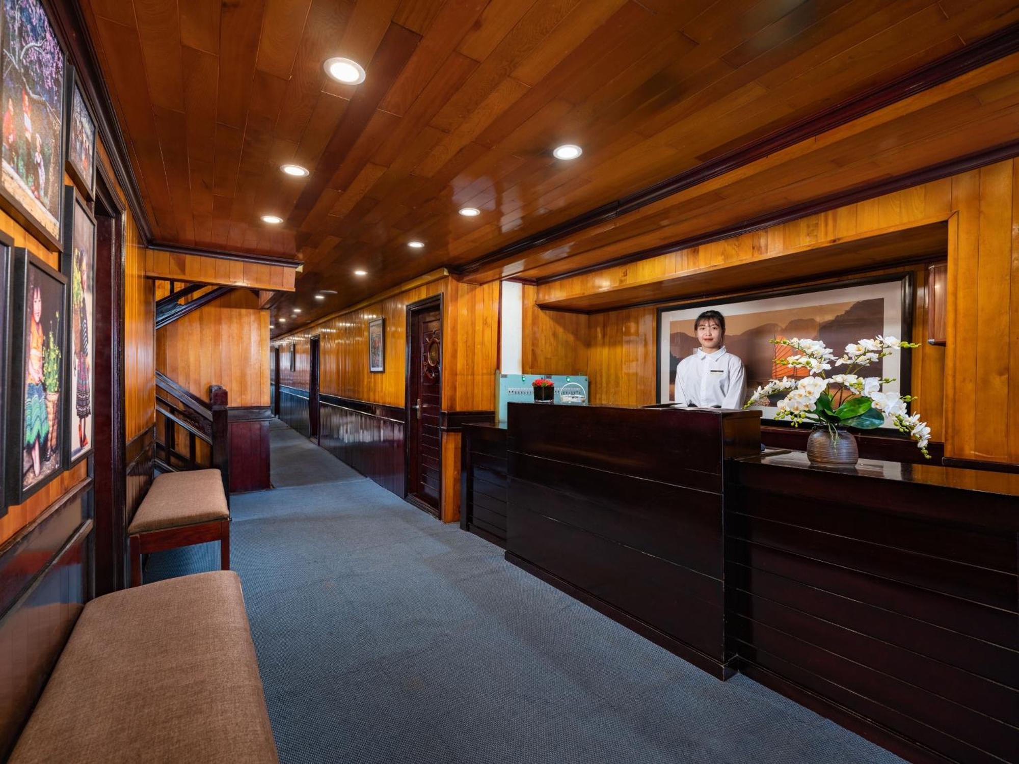 Hera Boutique Cruise Ha Long Bay Екстер'єр фото