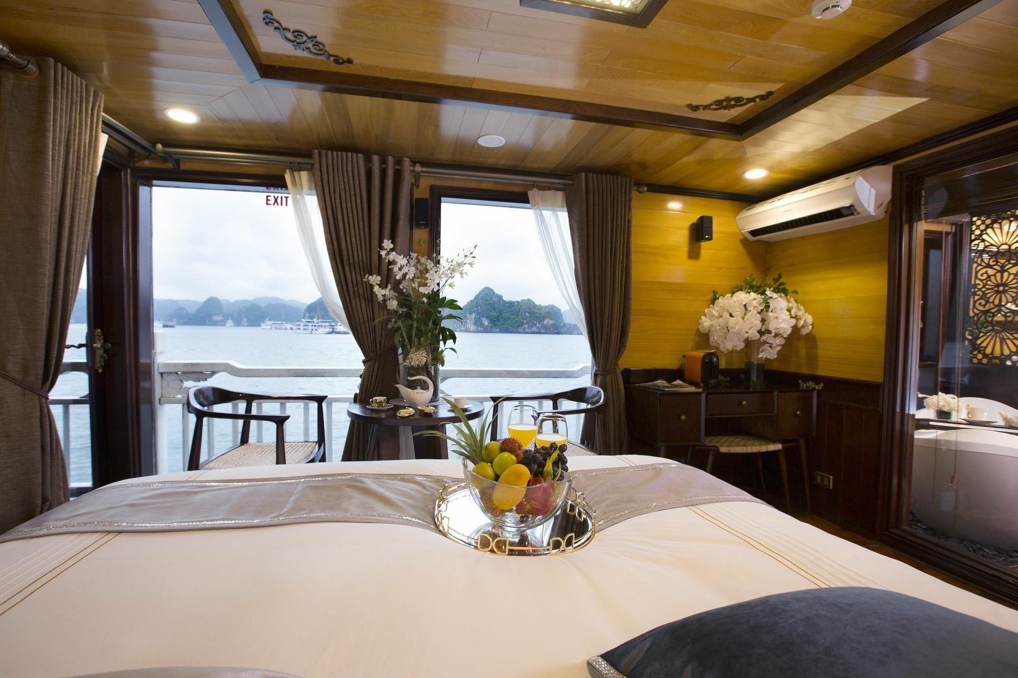 Hera Boutique Cruise Ha Long Bay Екстер'єр фото