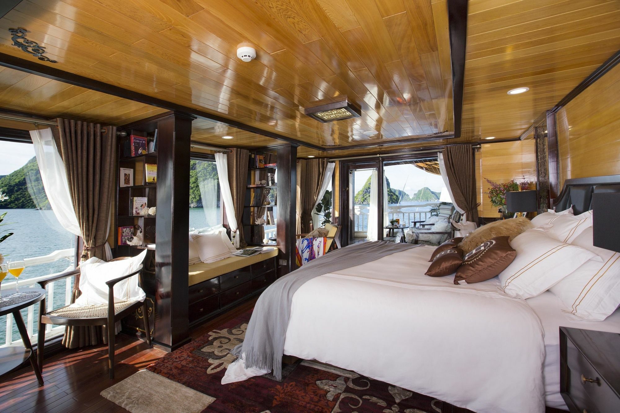 Hera Boutique Cruise Ha Long Bay Екстер'єр фото