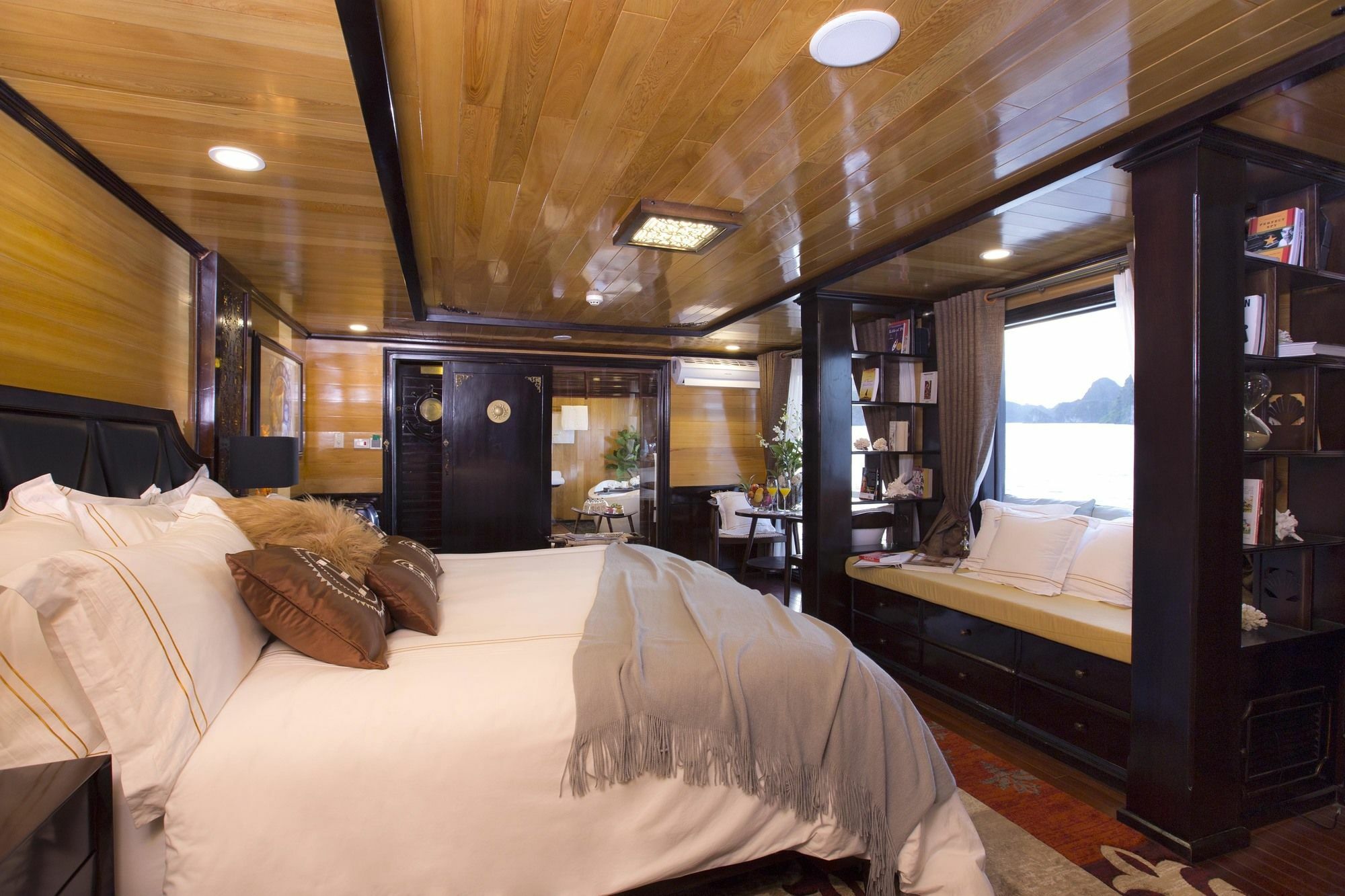 Hera Boutique Cruise Ha Long Bay Екстер'єр фото