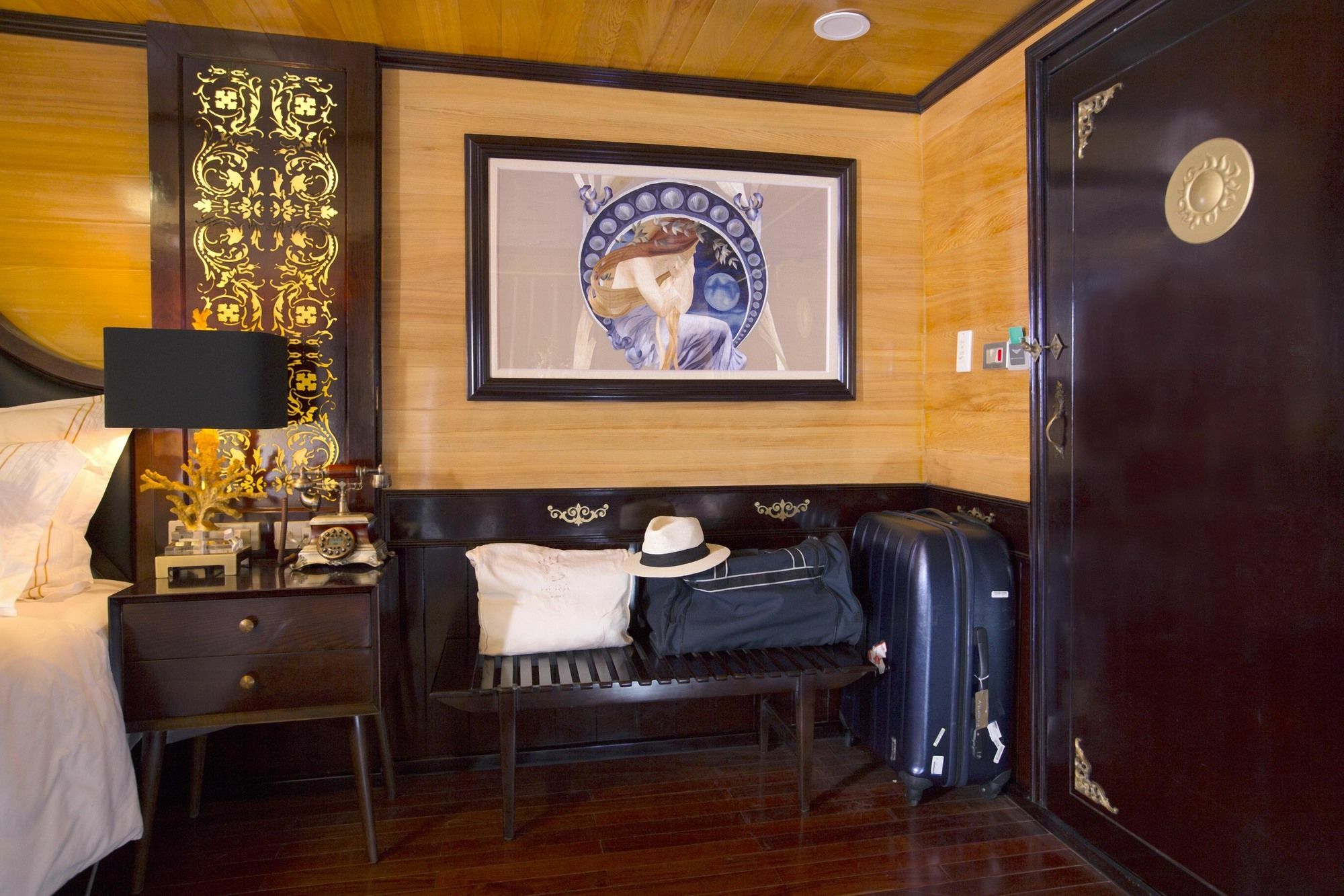 Hera Boutique Cruise Ha Long Bay Екстер'єр фото